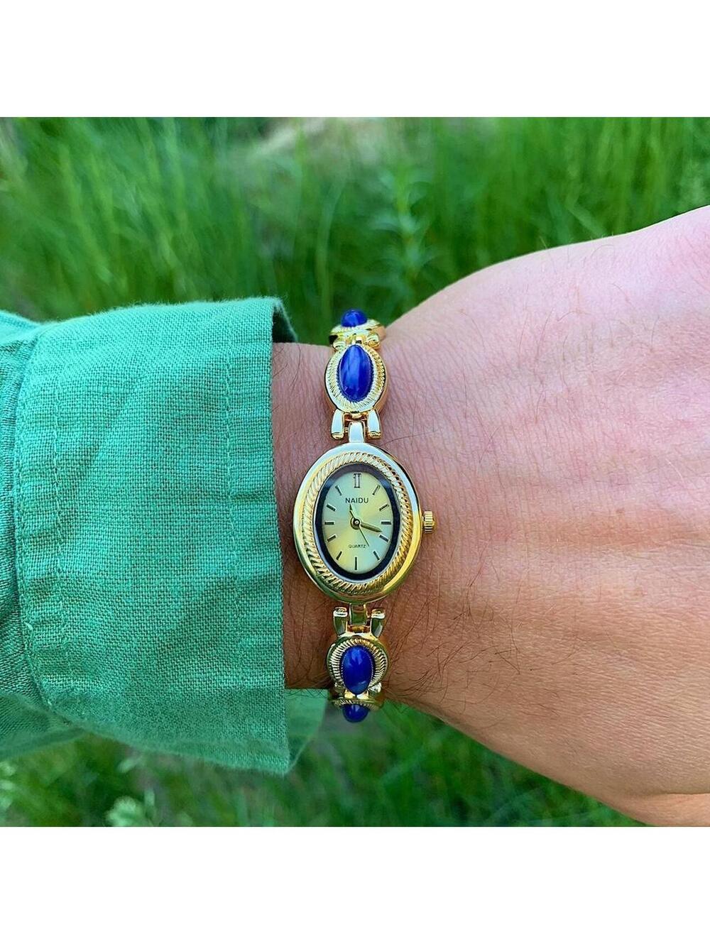 Y2k style Dainty cute Gold style tone quartz watch with dark blue jade stone - Picture 3 of 8
